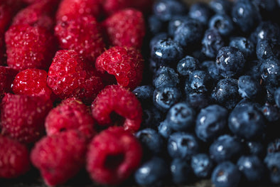 raspberries blueberries fruit antioxidants